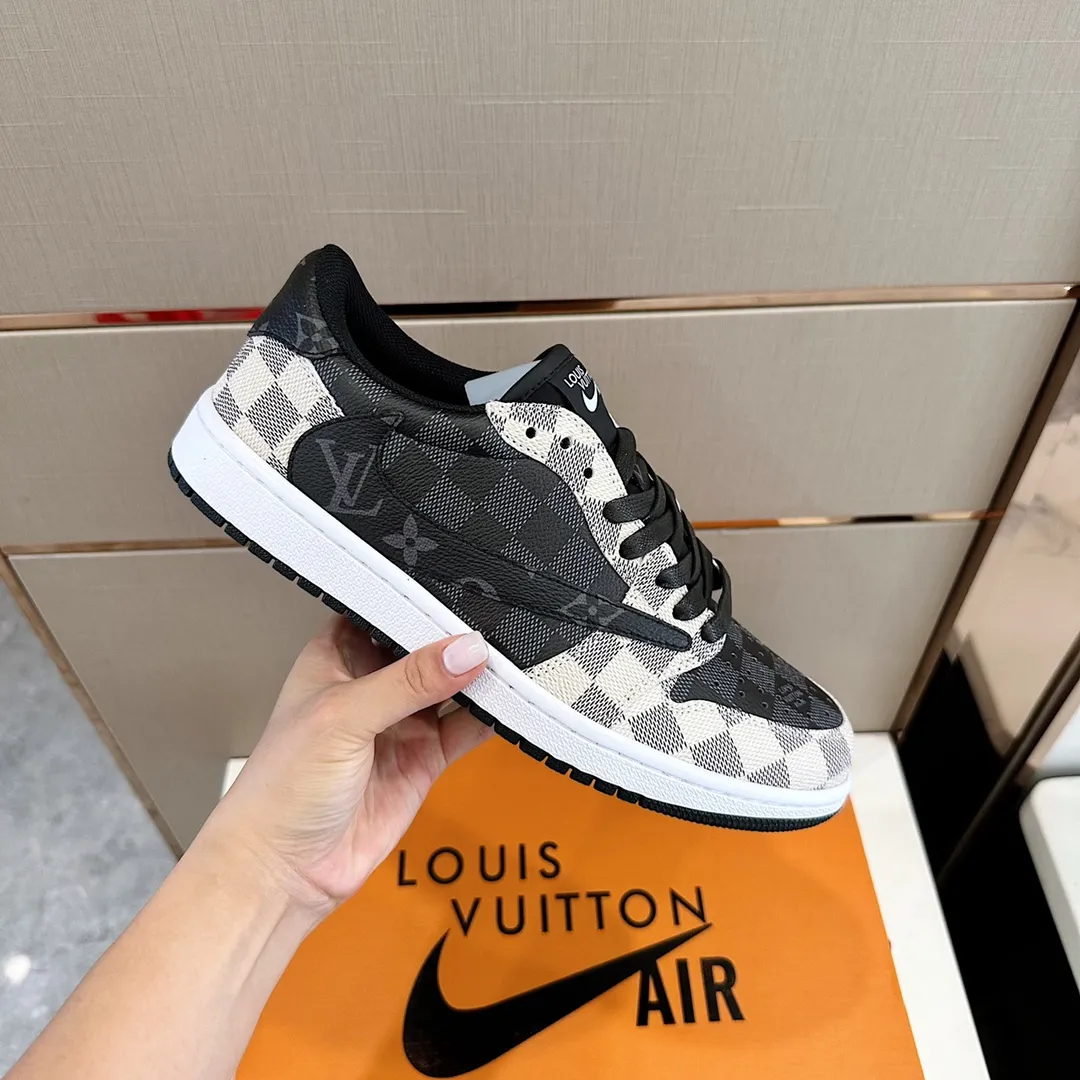 Men's shoes 💰p440 "*OUIS *UITTO* Nike" new original drawer box, co-branded low-top casual sneakers, this sneaker is completely made of denim canvas splicing leather, decorated with Louis Vuitton's iconic monogram and Damierl pattern with natural cowhide piping. The upper of this shoe combines LV’s most classic Monogram and Damier elements, giving it a sense of luxury and recognition! Size: 38-45